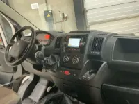 Usado Peugeot Boxer S 165 CV (121 kW) 2022 Negro Van