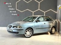 Usado Seat Ibiza Reference 100 CV (73 kW) 2005 Gris / plata Berlina