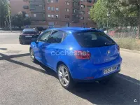 Usado Seat Ibiza Reference 105 CV (77 kW) 2009 Azul Berlina