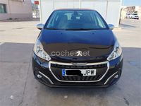 Usado Peugeot 208 Allure 82 CV (60 kW) 2016 Negro Utilitario