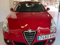 Usado Alfa Romeo Giulietta Distinctive 170 CV (125 kW) 2012 Rojo Utilitario