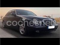 Usado Mercedes E320 Avantgarde 197 CV (144 kW) 2001 Azul Berlina