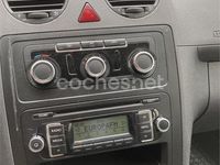 Usado VW Caddy 102 CV (75 kW) 2011 Gris / plata Monovolumen