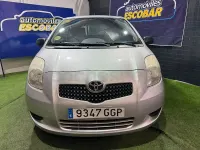 Usado Toyota Yaris 90 CV (66 kW) 2008 Gris / plata Utilitario