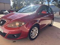 Usado Seat Altea Reference 105 CV (77 kW) 2010 Granate Monovolumen