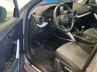 Usado Audi Q2 Design 116 CV (85 kW) 2019 Gris / plata SUV