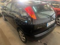 Usado Ford Focus Trend 100 CV (73 kW) 2004 Negro Berlina