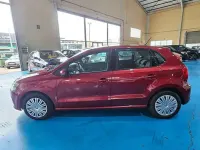 Usado VW Polo Advance 75 CV (55 kW) 2014 Burdeos Utilitario