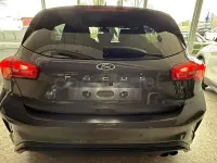 Usado Ford Focus ST-Line 125 CV (91 kW) 2021 Gris / plata Berlina