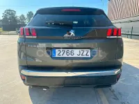 Usado Peugeot 3008 Allure 120 CV (88 kW) 2017 Gris / plata SUV