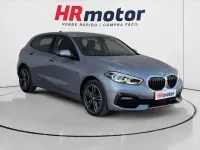 Usado BMW 116 Comfort Edition 109 CV (80 kW) 2021 Gris Utilitario