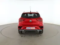 Usado MG ZS Luxury 106 CV (77 kW) 2023 Rojo SUV