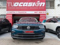 Usado VW Tiguan Life 122 CV (89 kW) 2021 Azul SUV