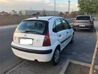 Usado Citroën C3 110 CV (80 kW) 2003 Blanco Berlina
