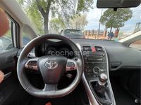 Begagnad Toyota Auris Active 132 HK (97 kW) 2010 Grå Halvkombi