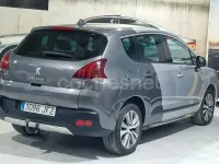 Usado Peugeot 3008 Access 120 CV (88 kW) 2015 Gris / plata Familiar