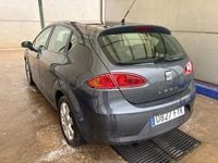Usado Seat Leon Reference 105 CV (77 kW) 2007 Gris / plata Utilitario