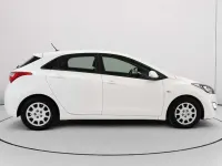 Usado Hyundai i30 101 CV (74 kW) 2013 Blanco Utilitario