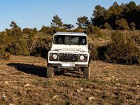 Usado Land Rover Defender S 122 HP (89 kW) 2001 Branco Carrinha