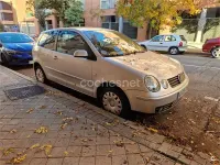 Usado VW Polo Trendline 75 CV (55 kW) 2004 Gris / plata Utilitario