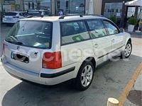 Usado VW Passat Comfortline 125 CV (91 kW) 1998 Gris / plata Familiar