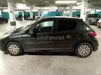 Usado Peugeot 207 70 CV (51 kW) 2010 Negro Berlina