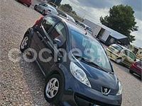 Usado Peugeot 107 Urban Move 54 CV (39 kW) 2008 Gris / plata Utilitario