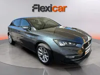 Usado Seat Leon Style 116 CV (85 kW) 2021 Azul Berlina
