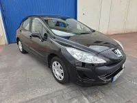 Usado Peugeot 308 95 CV (69 kW) 2008 Negro Utilitario