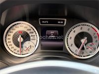 Usado Mercedes A180 Urban 122 CV (89 kW) 2015 Gris / plata Berlina