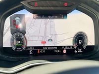 Usado Audi Q8 286 CV (210 kW) 2022 Gris SUV