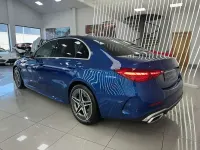 Usado Mercedes C220 200 CV (147 kW) 2023 Azul Berlina