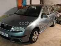 Usado Skoda Fabia Comfort 75 CV (55 kW) 2006 Gris / plata Berlina