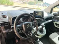 Usado Citroën Berlingo Live 102 CV (75 kW) 2022 Gris / plata Monovolumen