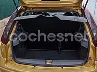 Usado Opel Corsa Elegance 90 CV (66 kW) 2001 Amarillo Berlina