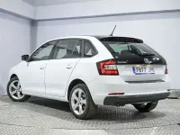 Usado Skoda Rapid Style 125 CV (91 kW) 2016 Blanco Utilitario