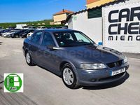 Usado Opel Vectra Elegance 147 CV (108 kW) 2000 Gris / plata Berlina