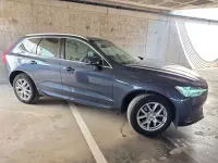 Usado Volvo XC60 Momentum 190 CV (139 kW) 2019 Azul SUV