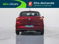 Usado Dacia Sandero Comfort 100 CV (73 kW) 2022 Rojo