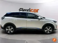 Usado Peugeot 3008 Allure 130 CV (95 kW) 2021 Blanco SUV