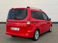 Usado Ford Tourneo Courier Titanium 95 CV (69 kW) 2016 Rojo Monovolumen