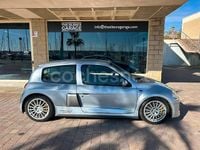 Usado Renault Clio II 230 CV (169 kW) 2002 Gris / plata Berlina