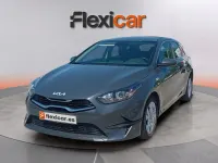 Usado Kia Ceed 136 CV (100 kW) 2023 Gris Utilitario