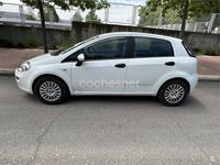 Usado Fiat Punto Pop 75 CV (55 kW) 2014 Blanco Utilitario