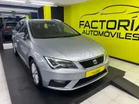 Usado Seat Leon Style 115 CV (84 kW) 2019 Gris / plata Familiar