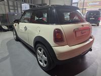 Usado Mini Cooper 120 CV (88 kW) 2007 Blanco Utilitario