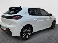 Używany Peugeot 208 Active 100 KM (73 kW) 2023 Hatchback