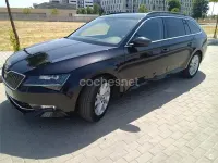 Usado Skoda Superb Ambition 150 CV (110 kW) 2018 Negro Familiar
