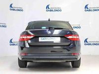 Usado Skoda Superb LAURIN & KLEMENT 218 CV (160 kW) 2021 Negro Berlina