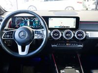 Usado Mercedes GLB200 150 CV (110 kW) 2021 Gris / plata SUV